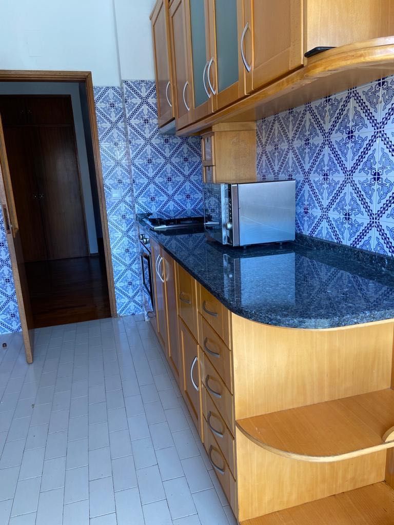 Arrenda-se Quarto - COIMBRA- ESEC, ISEC, Alma shopping