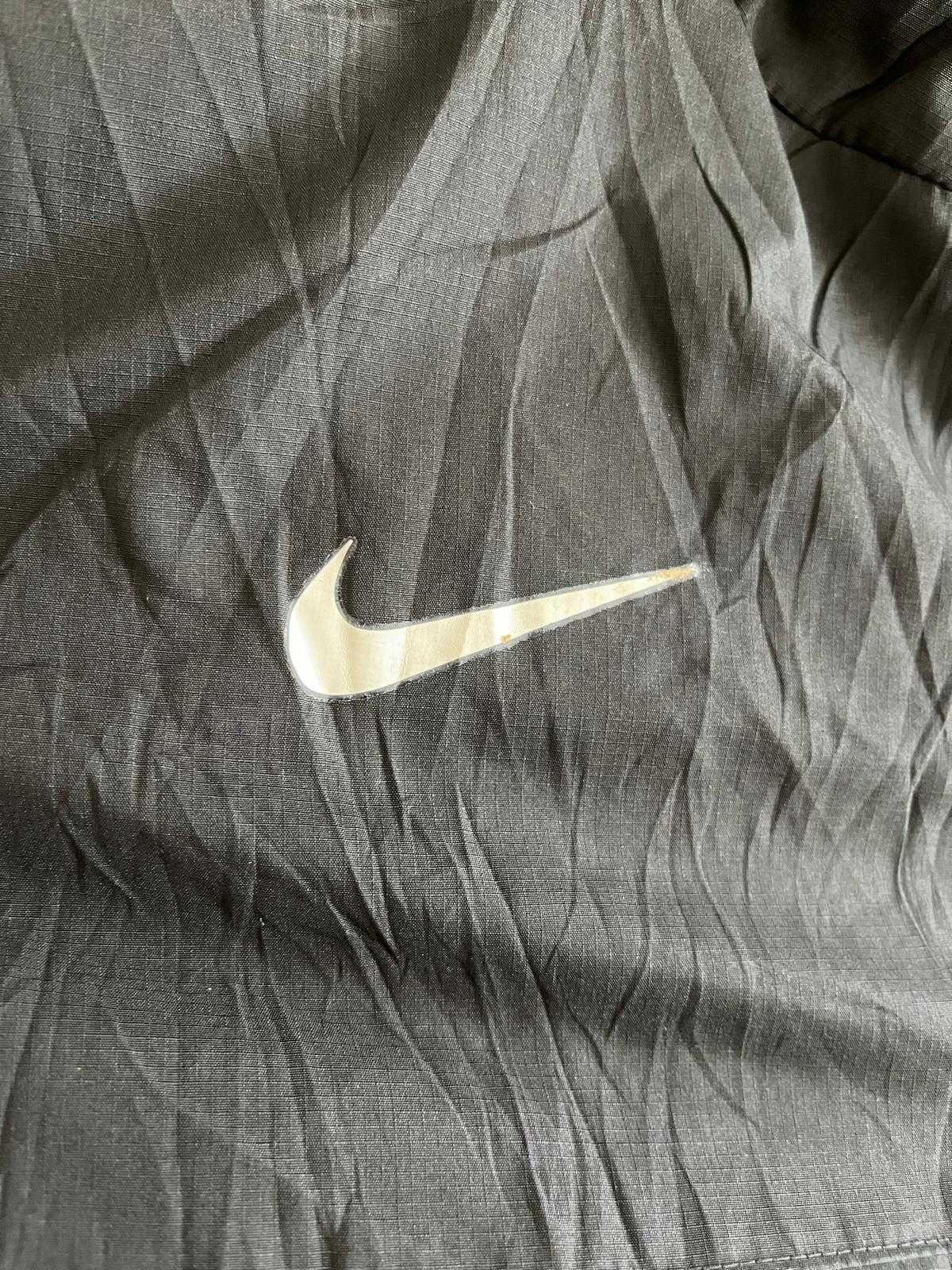 Casaco Preto, Nike