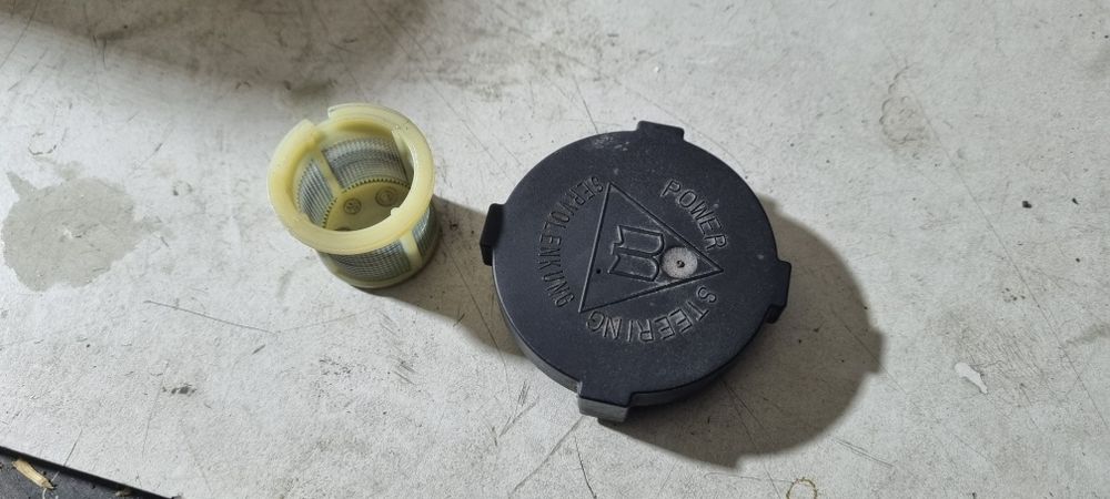 Korek płynu pompy wspomagania sito sitko opel vectra c signum