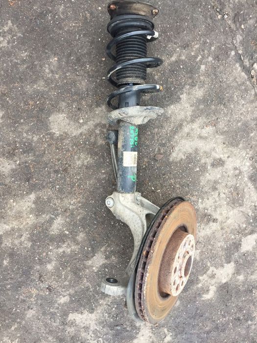 A3 8V ZWROTNICA AMORTYZATOR PRAWY PRZÓD 5Q0407258A