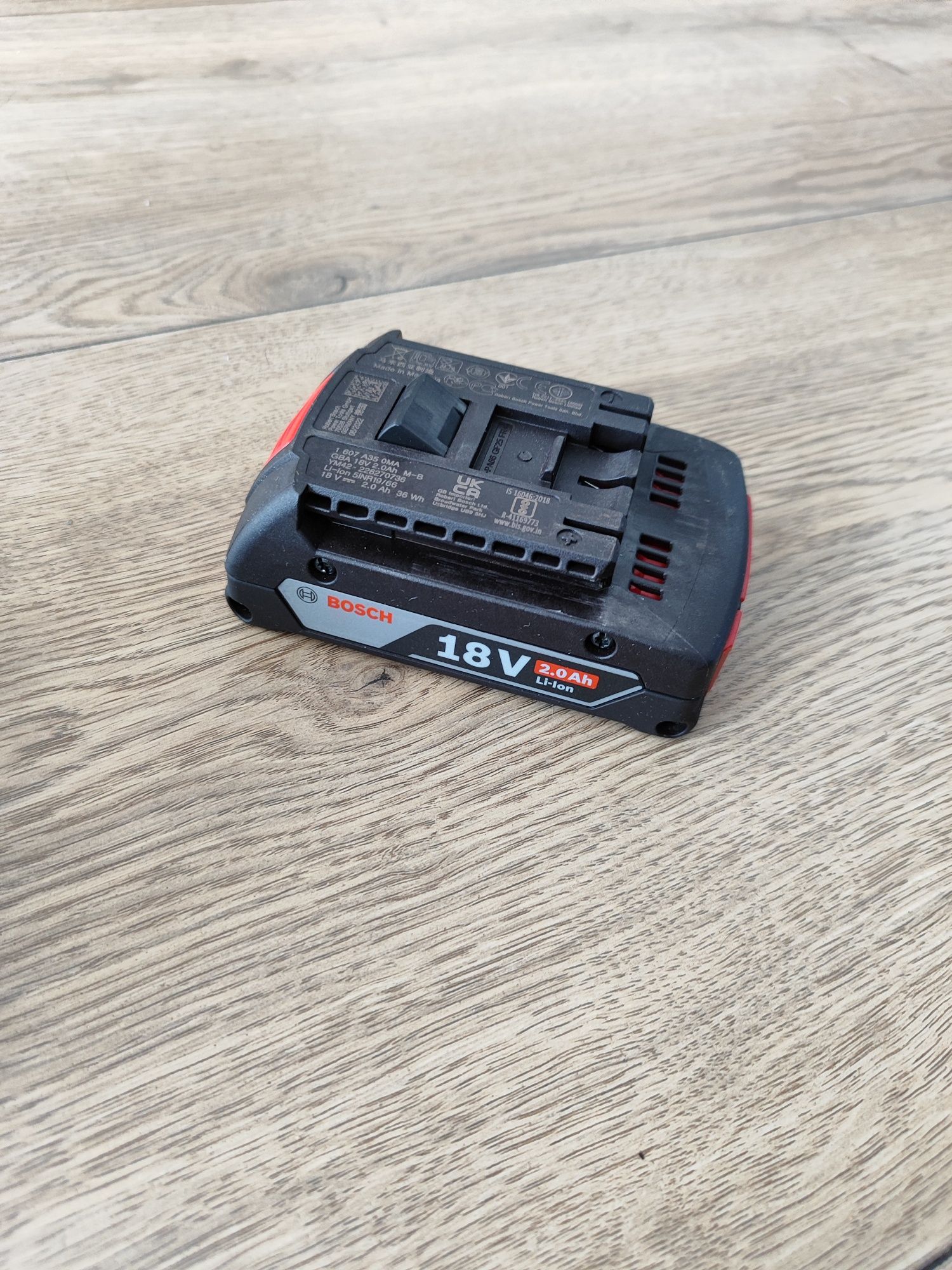 Wkrętarka Bosch Profesional 18v, akumulat, rok 2023or 2ah, ładowarka