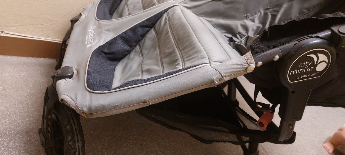 baby jogger city mini gt double, wózek dla bliźniaków, rok po roku