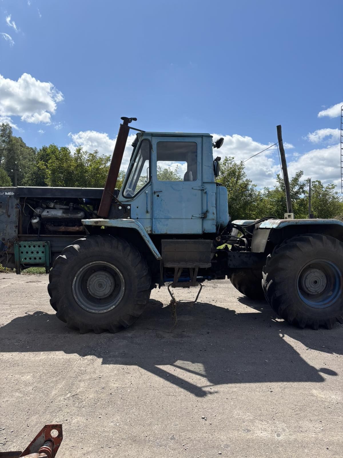 Продам трактор т-150 із плугом..