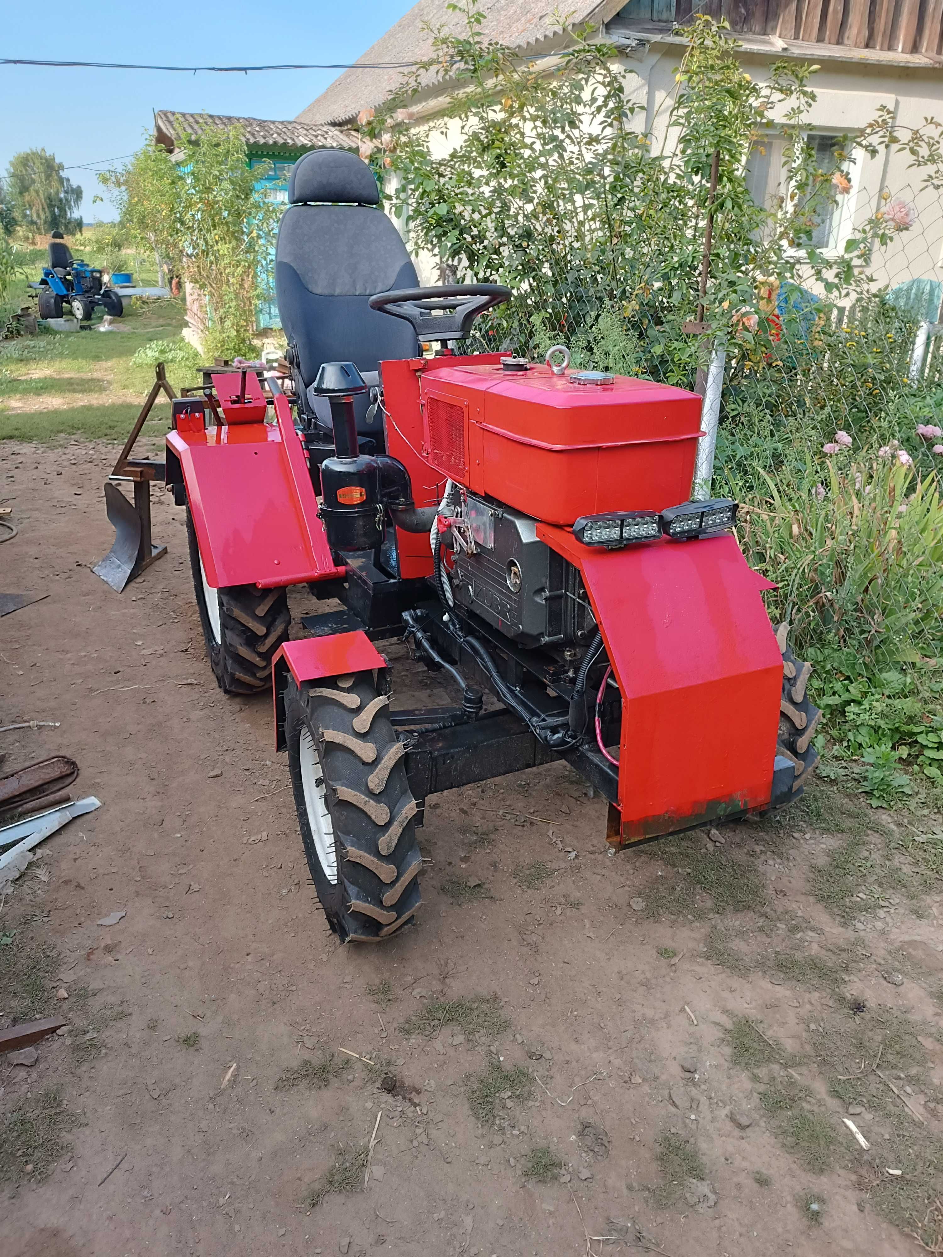 Читати продам мінітрактор 18к.с.