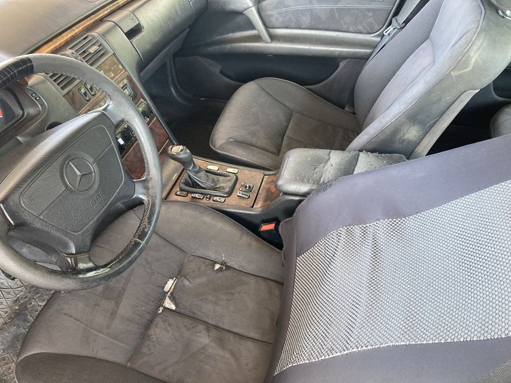 Mercedes-Benz W210 E200 2.0 Бензин