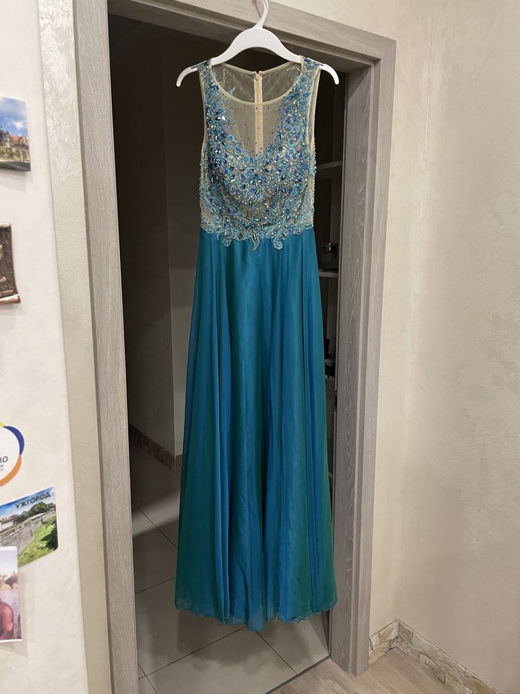 Платне выпускное Jovani