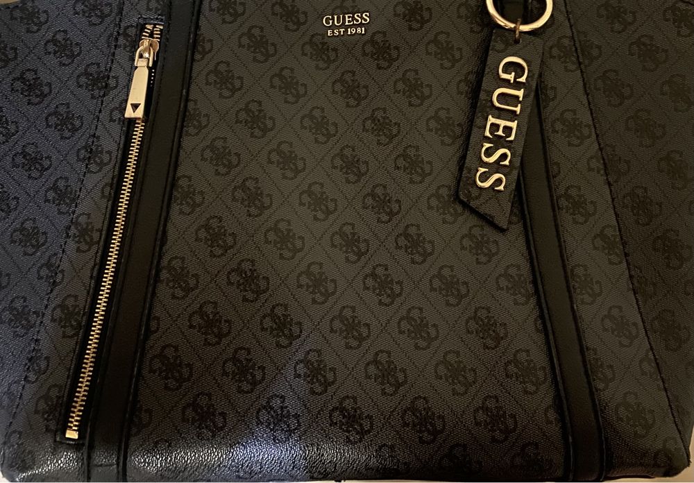 Mala Shopper GUESS