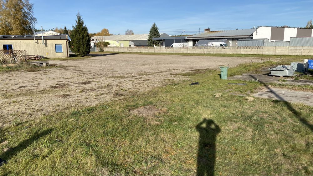 Wynajmę teren w Budzyniu , idealny pod hurtownię , komis , parking