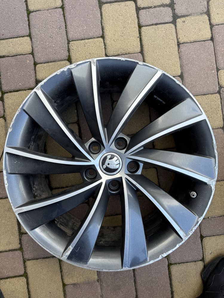 Диски 5/112r18 skoda superb laurin klement