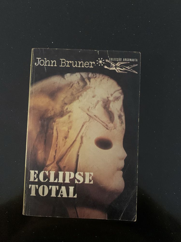 Livro - Eclipse Total