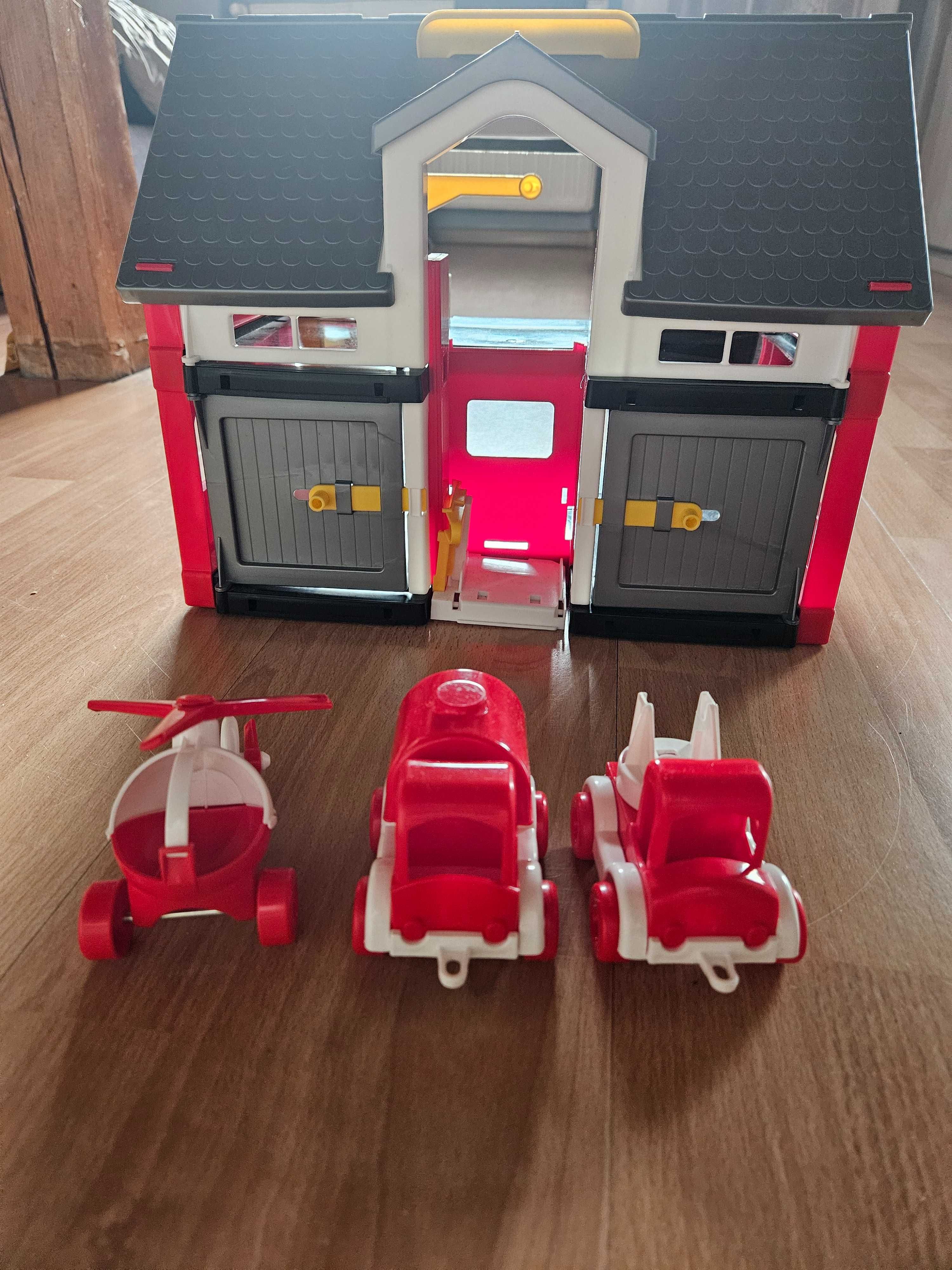 Wader 25410 Play House remiza strażacka