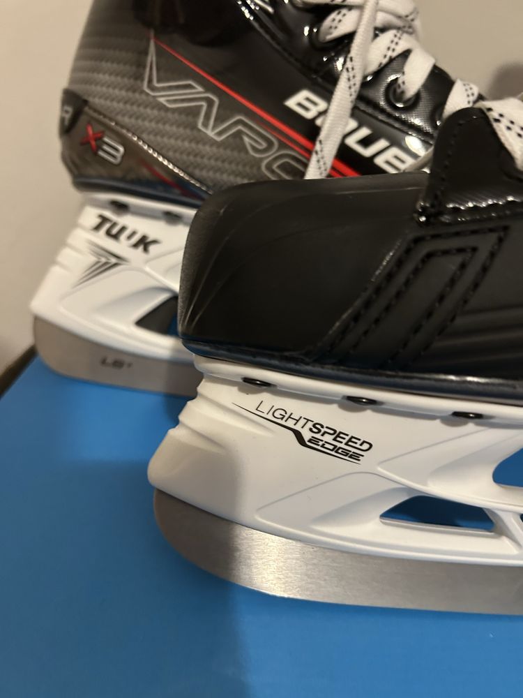 Łyżwy hokejowe Bauer Vapor X3sr s.8,5 D NOWE