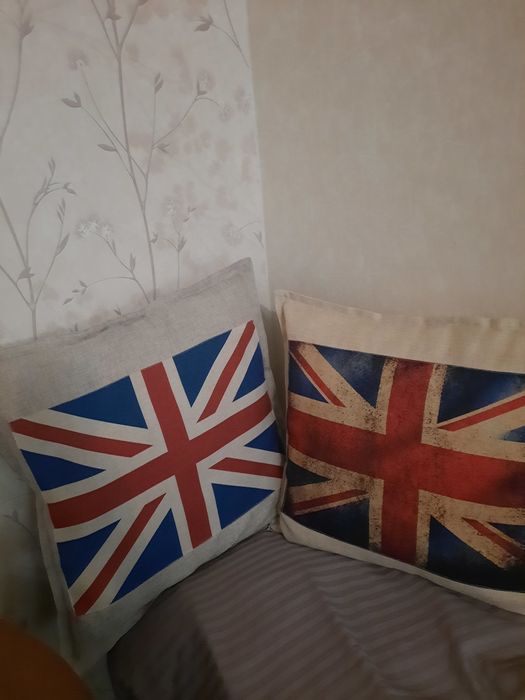 Декоративные наволочки в детскую комнату с флагами