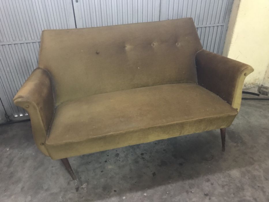 Sofa de dois lugares vintage