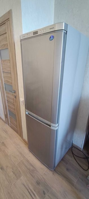 Холодильник Samsung No Frost