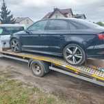 Auto laweta pomoc drogowa transport