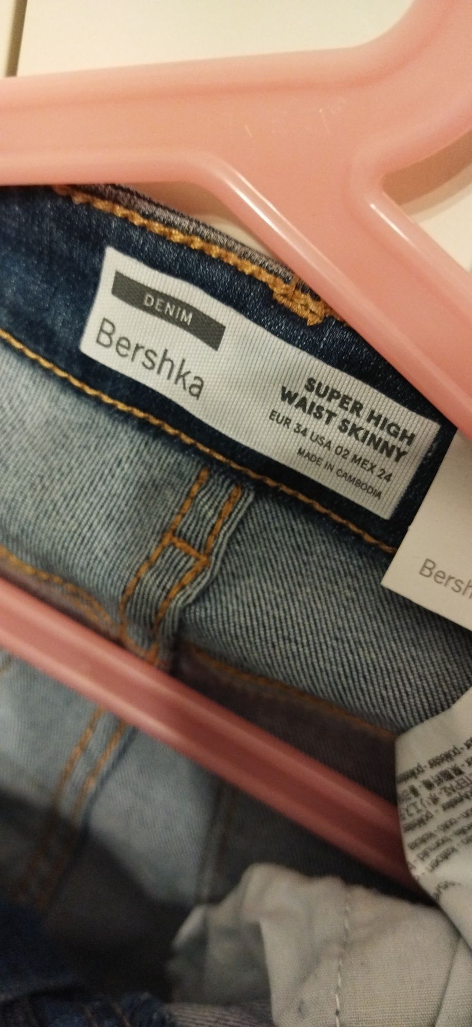 Spodnie Jeans rurki XS denim Bershka super hight wysoki stan