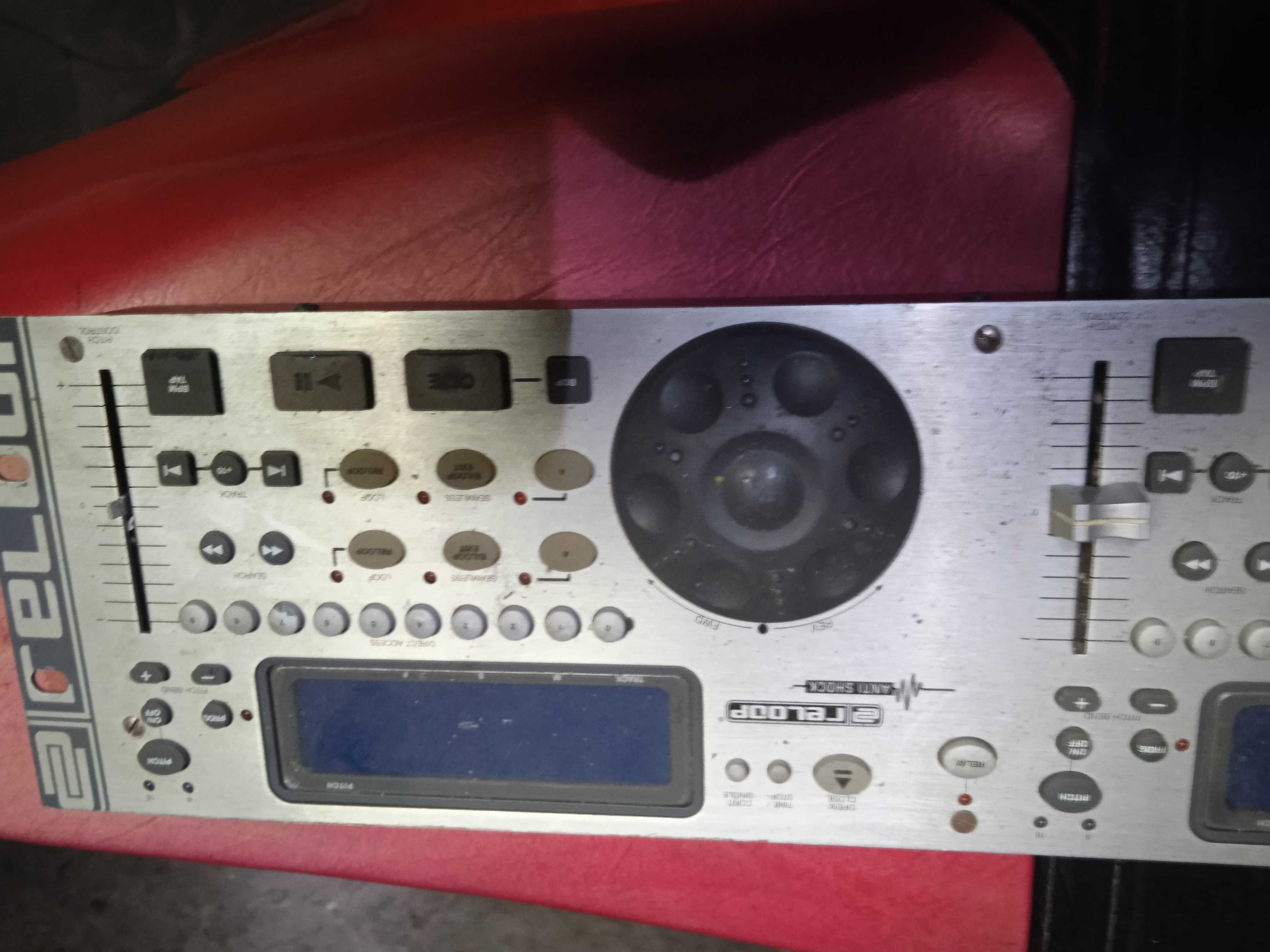 Podwójny odtwarzacz Cd Reloop RCD-2850s, zone mixer ZM6 i radio