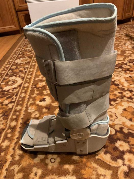 Ортопедичний чобіт