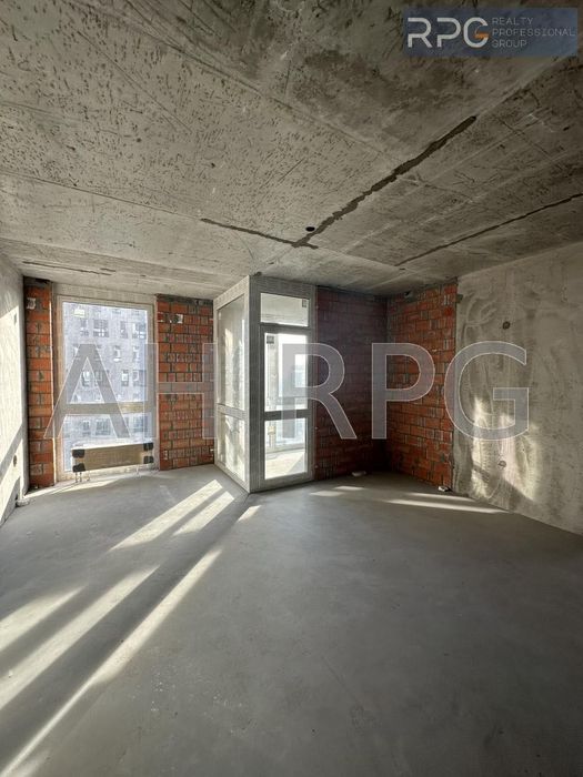 Продаж 2-к 75м2 ЖК Славутич 2.0 метро 2 хв вул зарічна будинок здано