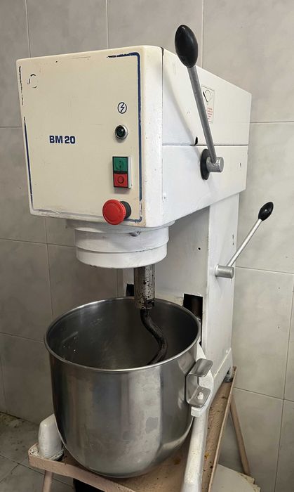 Batedeira Profissional/Industrial Pastelaria (BM 20)