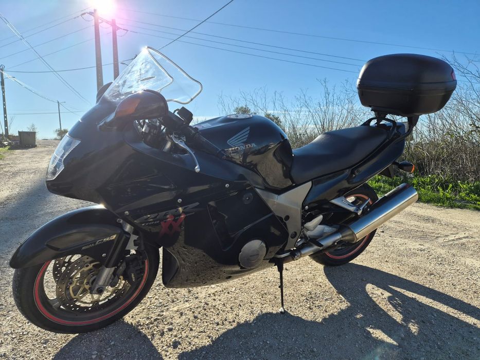 Honda cbr 1100xx ano 2000 injeção