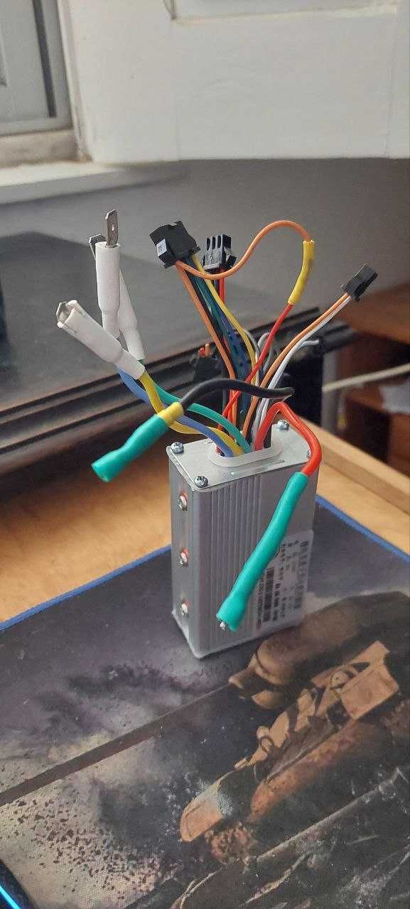 Controlador (ESC) para motor brushless :36V * 16A = 576W