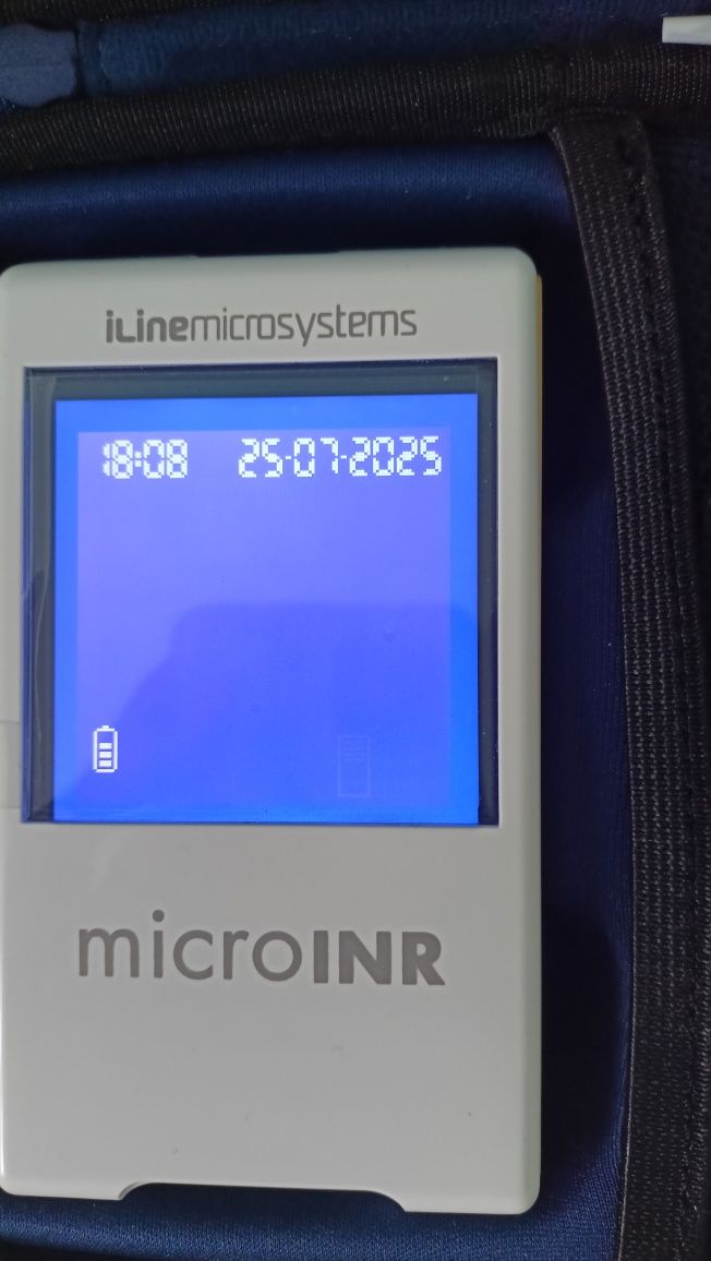 Aparat do kontroli krzepliwości krwi microINR