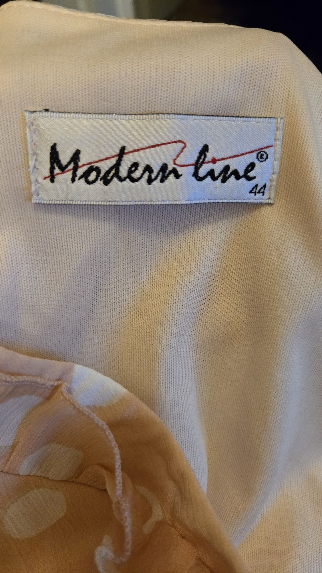 Sukienka w groszki firmy Modern line