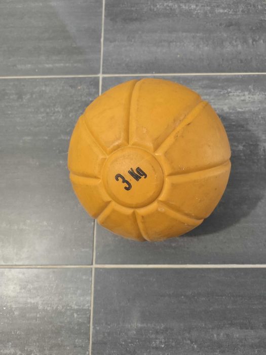 Bola Medicinal 3kg para Musculação e Fitness - Excelente qualidade