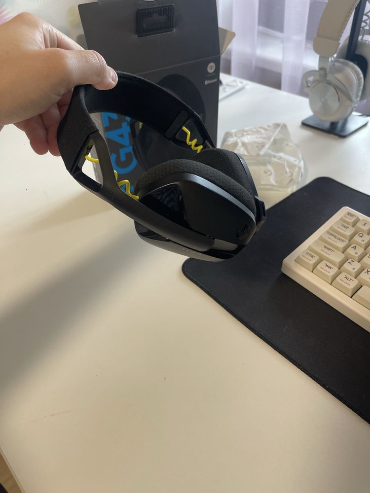 Logitech g435 Lightspeed
