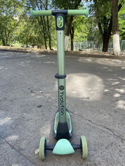Самокат Yvolution Y Glider Nua, зелений