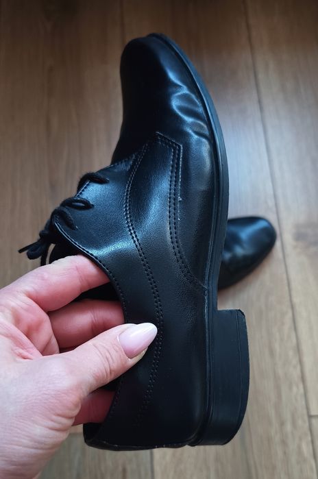 Miko czarne trzewiki skórzane eleganckie 35