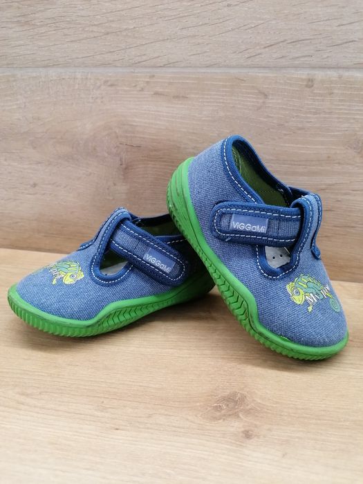 Мокасини тапочки в садок р 22 устілка 13,5см VigGaMi Польща в ідеаль