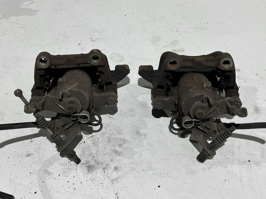 Суппорт Гольф 5 6 Шкода А5 Пассат Б6 Тоуран Кадди задний супорт