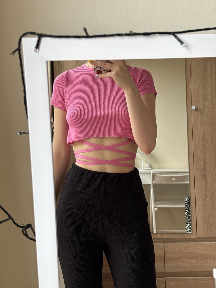 różowy crop top wiązany xs