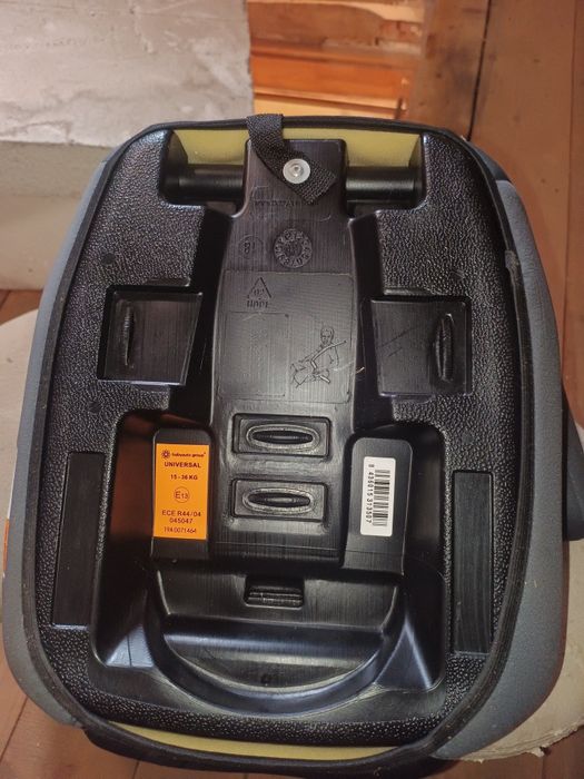 Бустер дитячий для автомобілів