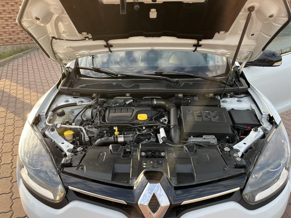 Reno Megan 2015 року