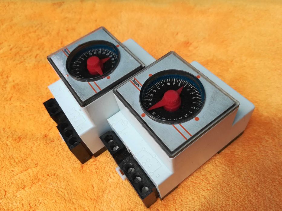 LEGRAND MicroRex T Zegar Sterujący Programator czasowy