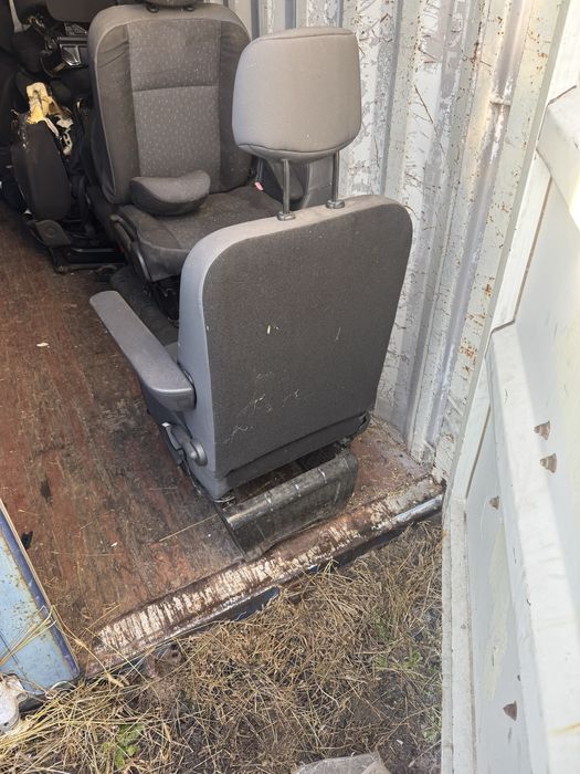 Fotel prawy pasażer podlokietnik  Opel Movano B  Master III IV NV400