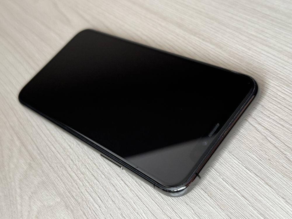 iPhone 11 Pro 64GB Space Gray /+słuchawki i kabel