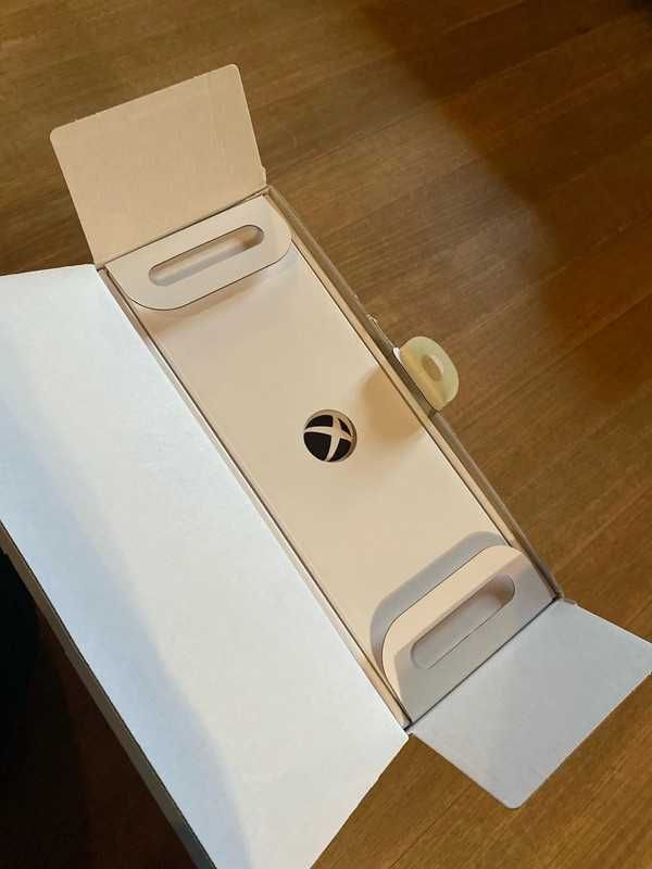 Xbox Series S  em caixa e com fatura