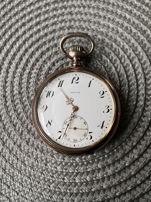 Продам часы Zenith