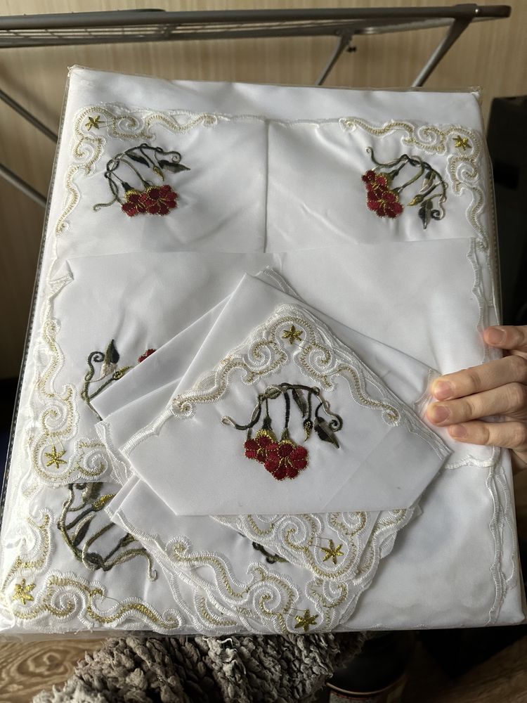 Скатерть tablecloth fine works с салфетками 12 шт