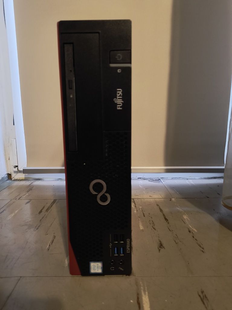 Fujitsu Esprimo D556 SFF | GeForce GT 1030 4GB | 256 GB NVMe | 1 TB HD
