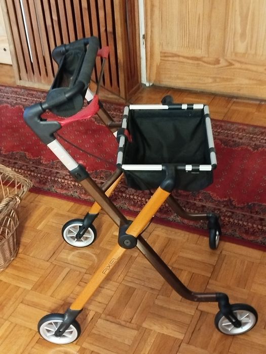 Chodzik inwalidzki firmy Pixel