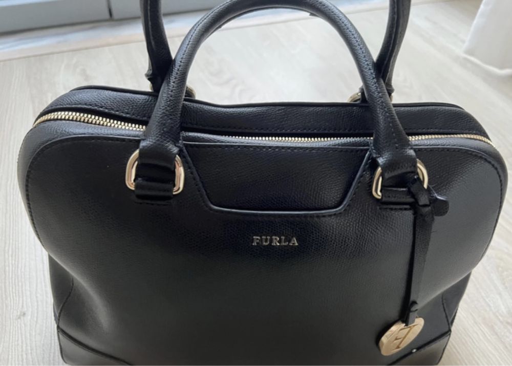 Mala Furla, cor preto