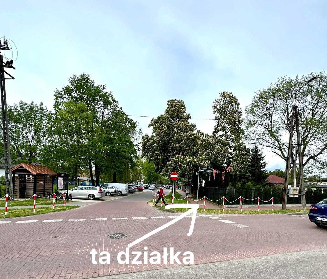 Wynajmę część działki w centrum miasta pod usługi sezonowe