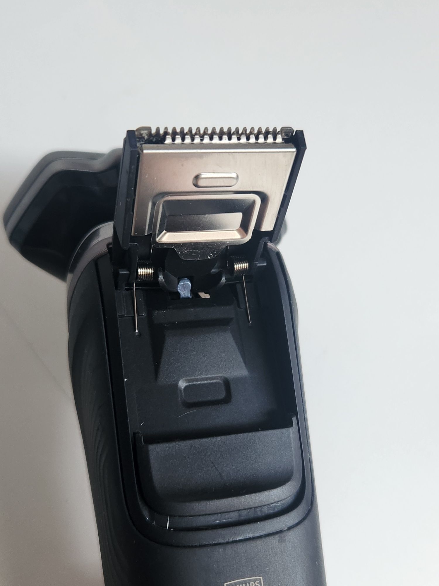 Golarka Philips Series 9000