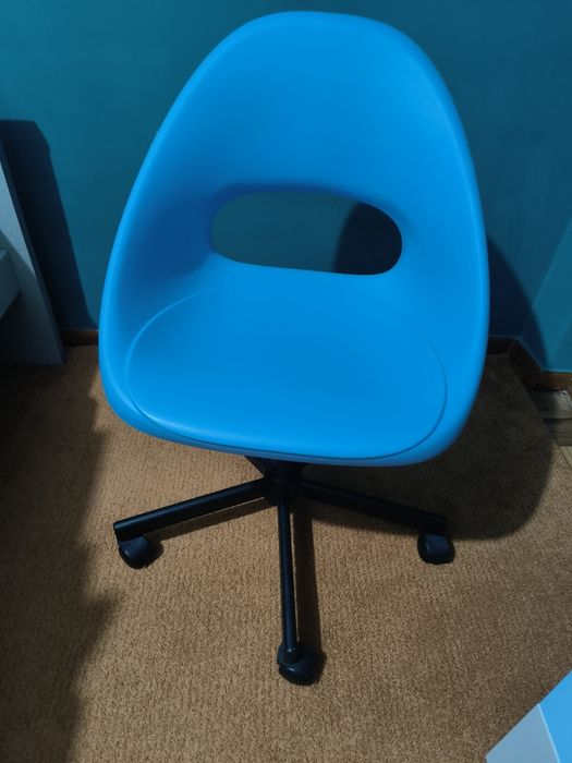 Cadeira p/secretaria criança